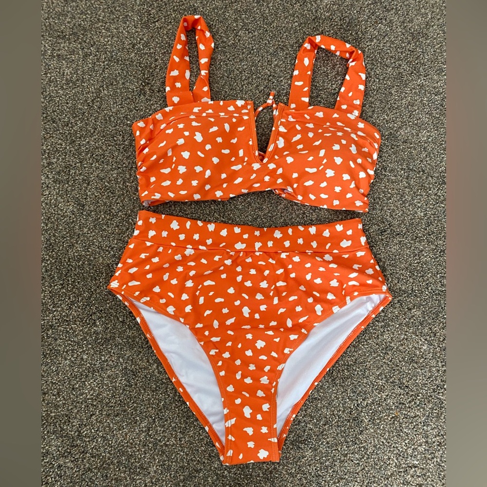 Women’s high waisted two piece bathing suit